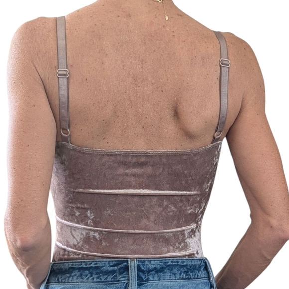 JLUXLABEL Crushed Velvet Bodysuit Taupe Nude Spaghetti Strap Size S - Picture 12 of 14